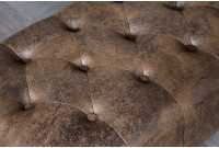 Pouf CHESTERFIELD marron antique en microfibre / bois massif