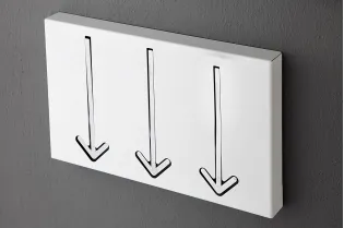 Porte-manteau avec 3 crochets flèches coloris blanc