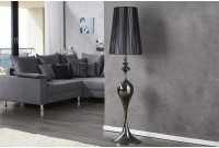 Lampadaire design baroque recouvert de fils de nylon noir