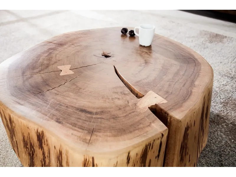 Table basse roulette en bois massif design naturel