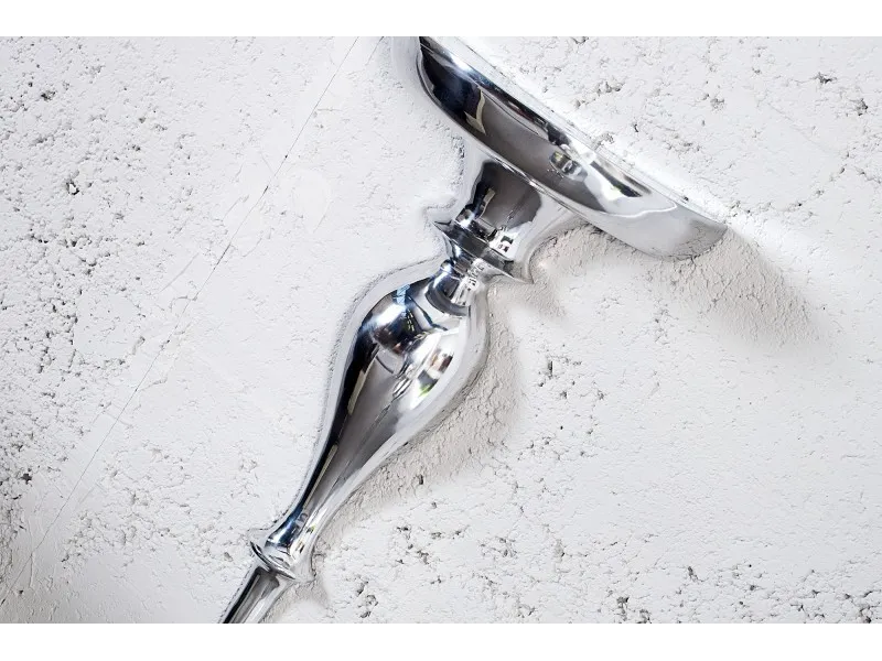 Support mural style baroque 60 cm en aluminium argenté