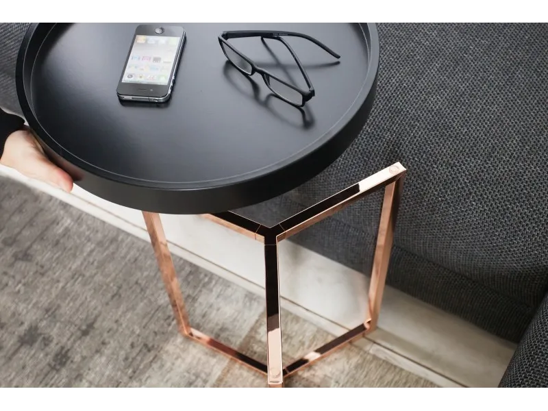 Table d'appoint design en bois noir / métal cuivré