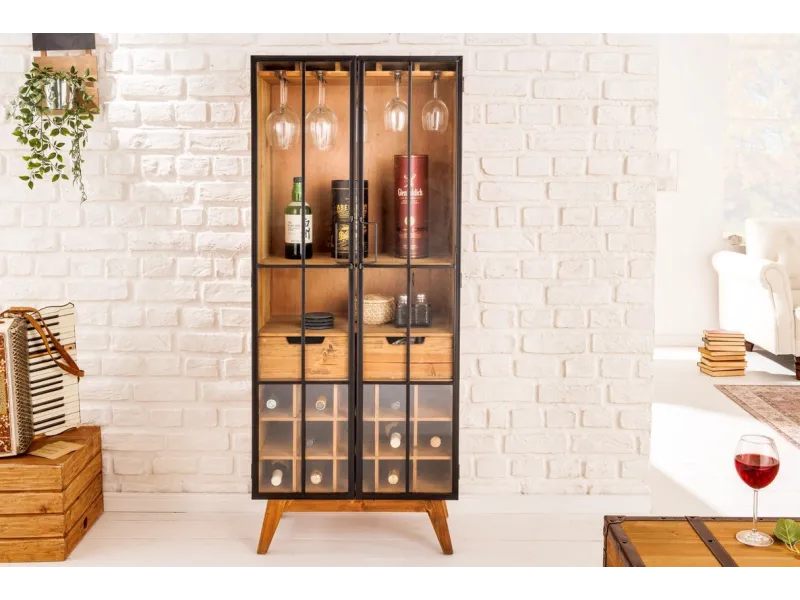 Armoire en  bois massif sculpté scorpion coloris noir 141cm pas cher