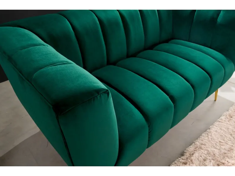 Canapé 2 places velours vert émeraude – Canapé design chic avec pieds dorés - BELLOZIA