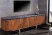 Meuble TV Gatsby 160cm en bois de manguier plateau marbre noir piètement doré