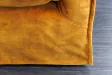 Canapé velours 3 places jaune moutarde – Design moderne pour salon chic