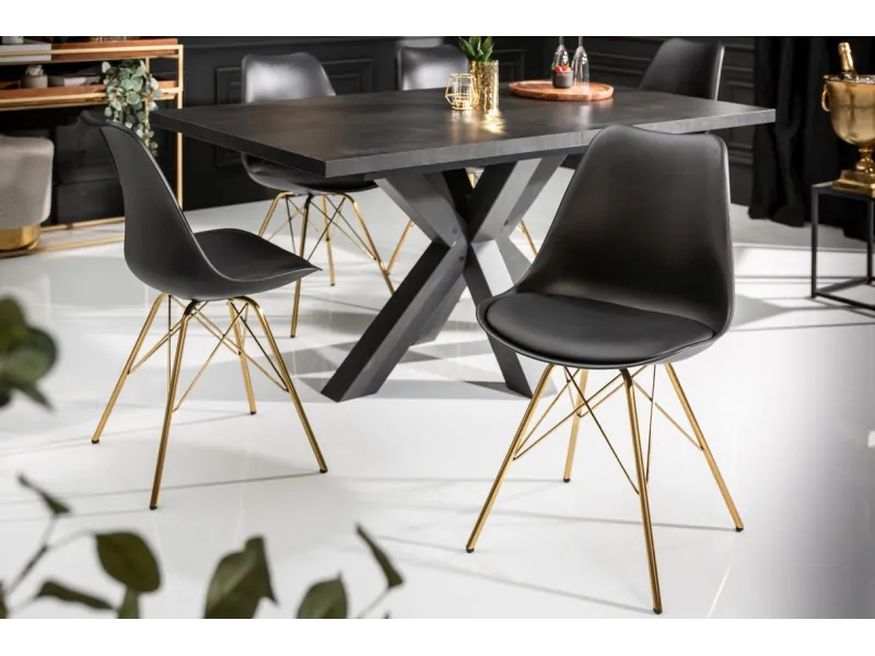Chaise scandinave noire pieds dorés – chaise design moderne élégante