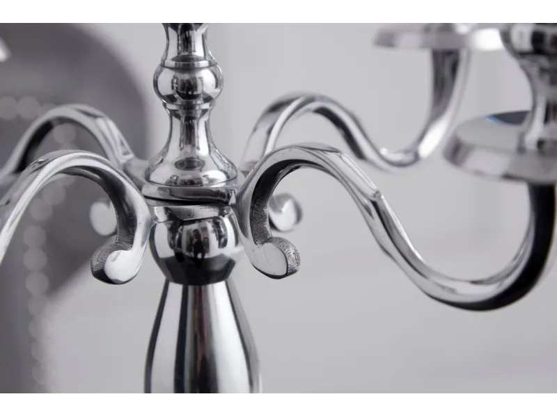 Chandelier style broque 5 branches en aluminium argenté Objets de d...