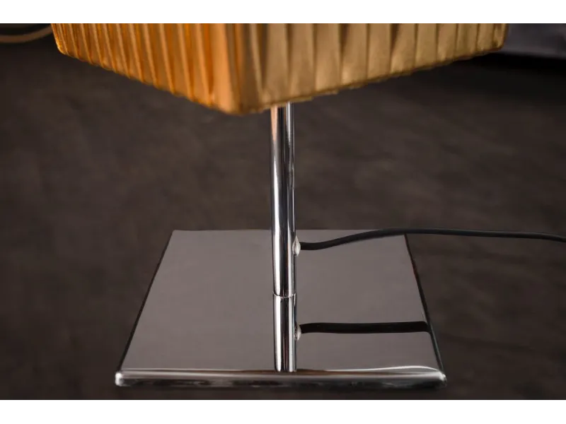 Lampadaire moderne rectangulaire en tissu plissé rouge Lampadaires ...