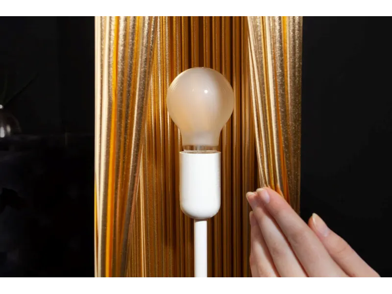 Lampadaire moderne rectangulaire en tissu plissé rouge Lampadaires ...