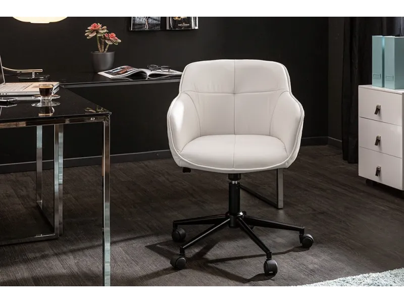 Lot de 4 chaises de bureau à roulettes en simili cuir coloris turqu...