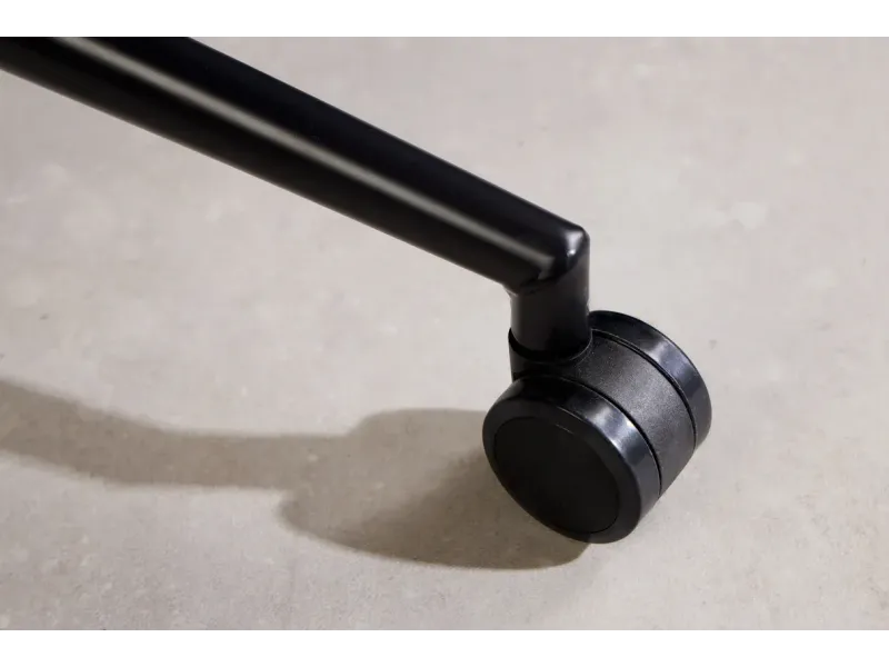 Lot de 4 chaises de bureau à roulettes en simili cuir coloris turqu...