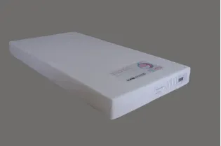 Matelas bébé hydrofuge 60x120x10 cm