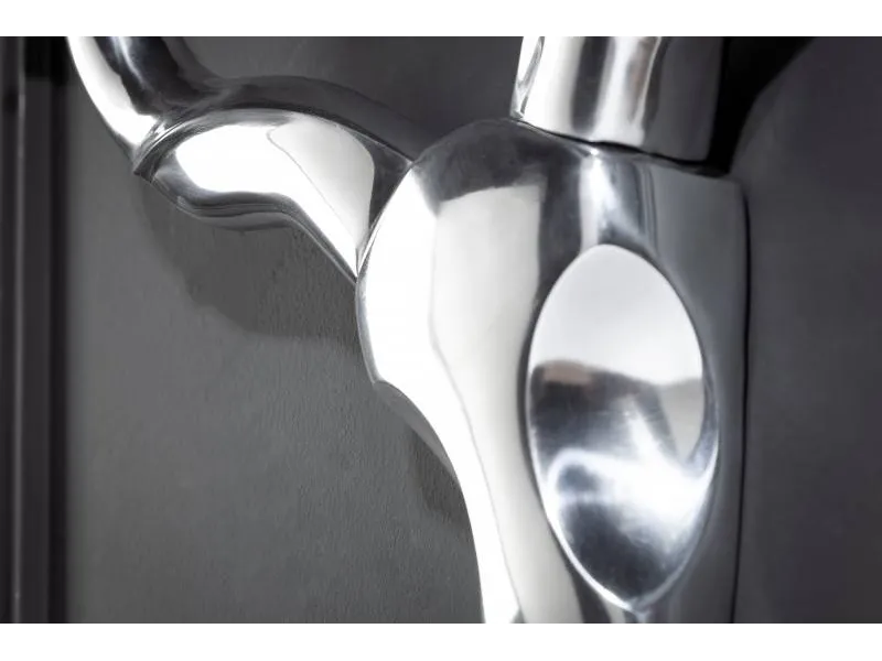 Trophée mural design tête de taureau peint argent