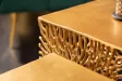 Ensemble de 2 tables d'appoint en forme de feuille en métal doré